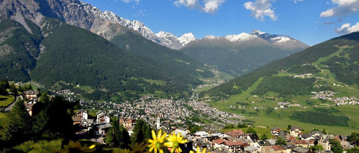 Paesaggio estivo da 'la Plana' su Oga, Bormio e la Valfurva [ph. Fausto COMPAGNONI - thanks!]